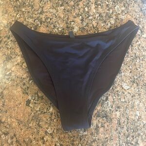 BNWT skims bikini bottom